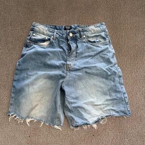 Boohoo Man blue denim shorts Size 34"